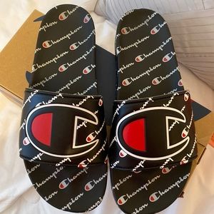 Champion slides. Size 10 in men. Barley worn.